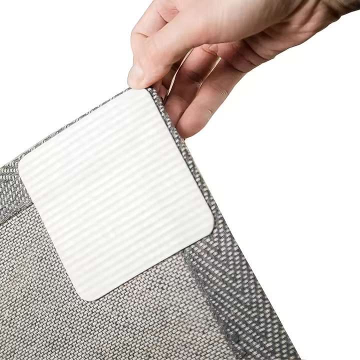 Las pinzas para alfombras, antideslizantes y lavables para alfombras, Nuevos Materiales para alfombras antirugas. - 1