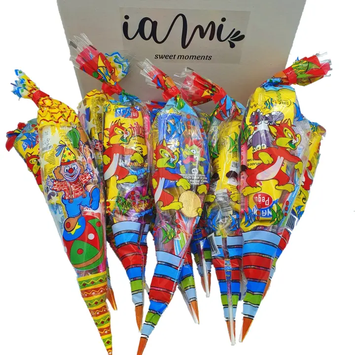 Bolsas Chuches para Cumpleaños. 12 Conos Rellenos de Chuches y Golosinas. Cada Cucurucho lleva 10 Chuches Surtidas. Bolsas de Cumpleaños Listas para Repartir [IAMI] - 1