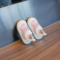 Nuevos Zapatos Para Bebé 2024 Primavera Verano Transpirables Antideslizantes Ligeros Slip-on Casual Deportivos Para Niños Y Niñas Primeros Pasos - details 2