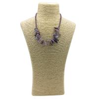 Collar largo artesanal con piedras naturales de amatista – Diseño boho en tonos morado y plata | AW Regalos Accessories - details 3