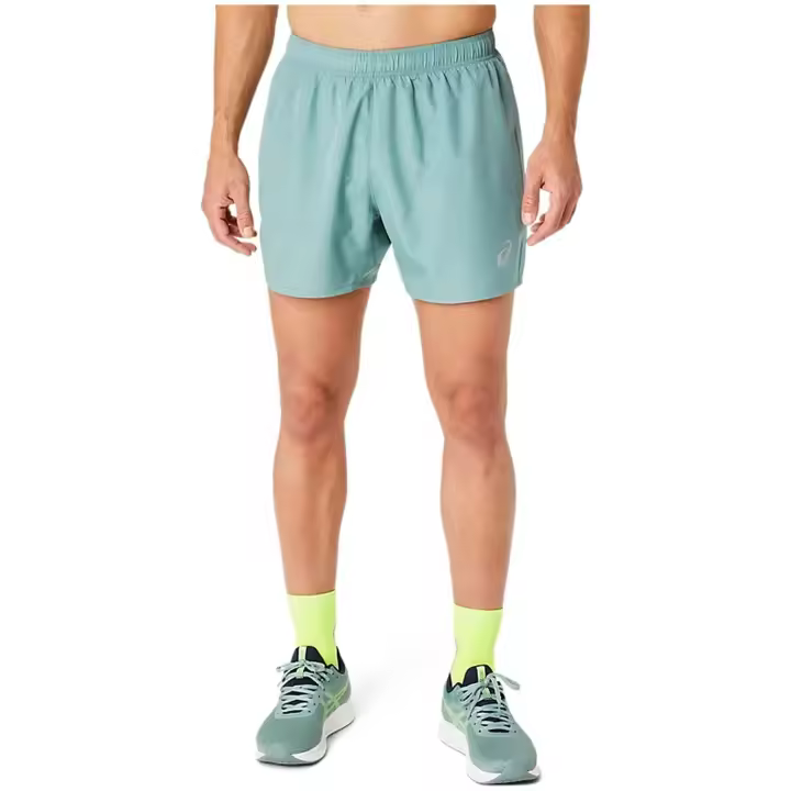 Pantalon Corto Asics Core 5In para hombre en color verde - 1