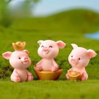5Pcs Decoración De Escritorio Lindo Y Gold Piglet DIY Jardinería Micro Paisaje Resina Ovejas Figuras De Coche Regalos - details 3