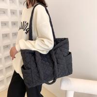 Bolso De Hombro Puffer Para Mujeres Y Niñas Estilo Casual Cuadrado De Plegado Invernal Bolso De Mano Quilted Tote Bag - details 3
