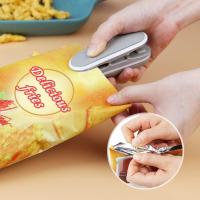 Mini sellador de bolsas, 2 en 1 sellador de calor y cortador, máquina de sellado de bolsas de chip portátil para la conservación de aperitivos y almacenamiento de alimentos - details 1