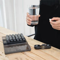 Organizador Semanal De Pastillas 3 Veces Al Día, Caja De Pastillas Portátil Para Viajes De 7 Días Con Contenedores Grandes, Estuche A Prueba De Luz Para Vitaminas, Medicamentos, Suplementos Y Aceites De Pescado - details 2