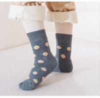 5 Pares De Calcetines Para Niñas Con Puntos Y Oso Terciopelo Cálidos Y Suaves Para Niños Y Niñas De 3 a 12 Años Calcetines De Tele Para Invierno - details 8