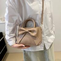 Bolso De Hombro Para Mujer De Cuero PU Sólido Bolso De Mochila Casual Para Comunicación Diaria Bolso De Correa Con Lazo Trendy - details 5