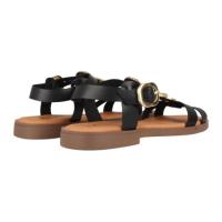 Sandalia Mujer Plana de Piel con Adornos Dorados - Marila Bani (Negro) Eleva tus looks de verano con la combinación perfecta de artesanía y diseño contemporáneo. Esta sandalia de la marca Marila destaca por su elegancia atemporal y un confort excepcional, - details 1