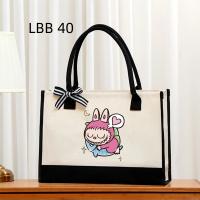 Bolsa de lona beige de Labubu (diseño cartoon), bolsa de mano práctica para mujer, tote bag - details 7