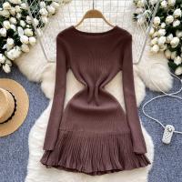 Vestido Corto Tejido Y2K Para Mujer Con Botones Cuello En V Diseño De Corbata Slim Para Oficina Estilo Chic Temporada Otoño - details 4