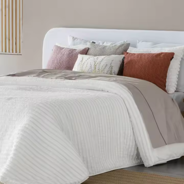 Bouti de ANTILO TEXTIL Modelo Mery Blanco para Otoño Invierno - 100% Poliéster - Textura Suave y Relieve Esponjoso - 1