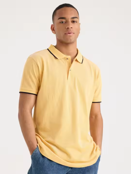 Polo piqué de manga corta con ribetes en contraste y cuello clásico INSIDE - 1