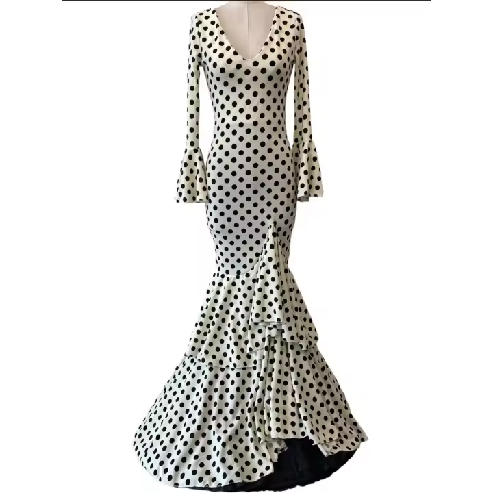 VESTIDO FLAMENCA  LICRA FABRICADO EN    ITALIA . TALLAS XS/S 34/36 -  M/L 38/40 - 80CM 68CM 84CM . XL/XXL - 42/44/46 - 92CM 80CM 96CM LARGO 150CM - 1