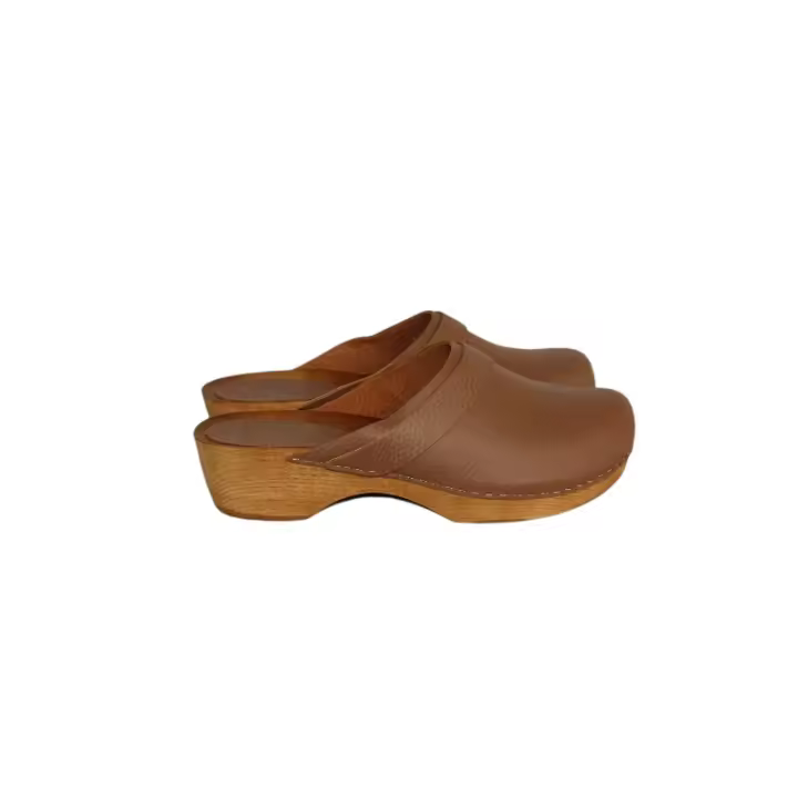 zueco con piso imitacion madera ligth en piel pull de lolas fabricado integramente en España - 1