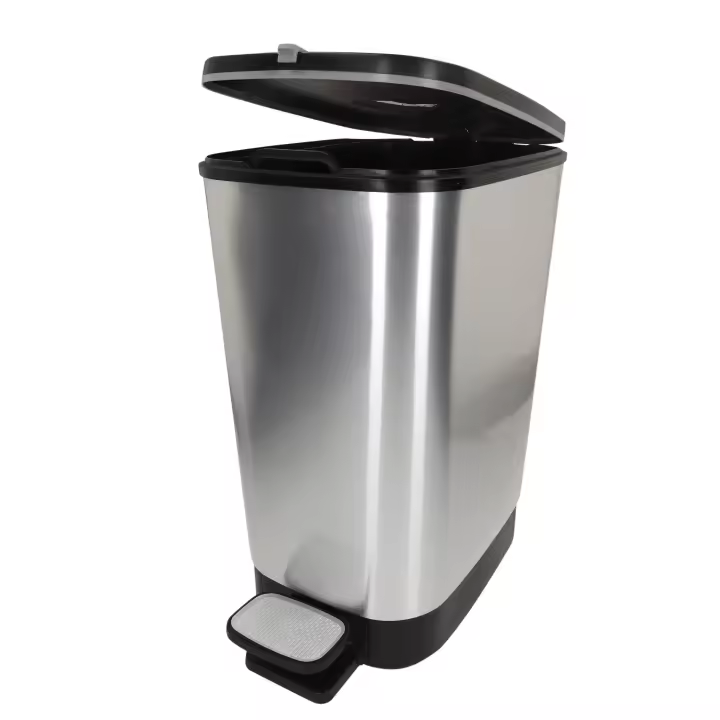Curver - Cubo de basura Chic Bin 25L, diseño gris metalizado, pedal ajustable, sistema antiolor, base antideslizante, cesto interior extraíble, medidas 26,5x40,5x45 cm, ideal para cocina y oficina, papelera con tapa, 2 tamaños disponibles - 1