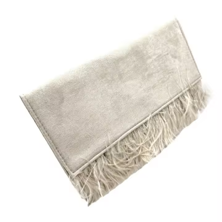 Cartera de Fiesta con Plumas - Bolsa de Mano - Cadena Metálica Extraible - Medidas 28cm X 15cm - Nueva Colección - 1