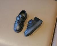 Tenis Deportivos Niños Niñas Primavera/Otoño Nuevos Zapatillas Casuales Cuero Suela Suave Hombre Mujer Niños Pequeños Zapatos Blancos - details 13