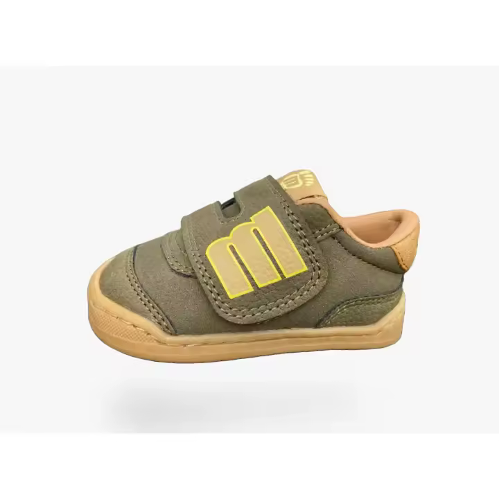 Zapato Respetuoso Barefoot Mustang Free 48934 Kaki Deportiva niño. Su suela tiene 3 mm de grosor y con zero drop(totalmente plana)respeta el natural desarrollo del pie del pequeño. Flexibles y torsionables. Veganos. - 1