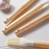 Juego De Utensilios De Cocina De Silicona 12 Piezas Antideslizantes Con Manos De Madera Incluye Shovel Accesorios Especiales Para La Cocina - details 6