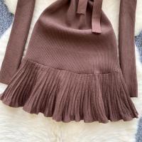 Vestido Corto Tejido Y2K Para Mujer Con Botones Cuello En V Diseño De Corbata Slim Para Oficina Estilo Chic Temporada Otoño - details 25
