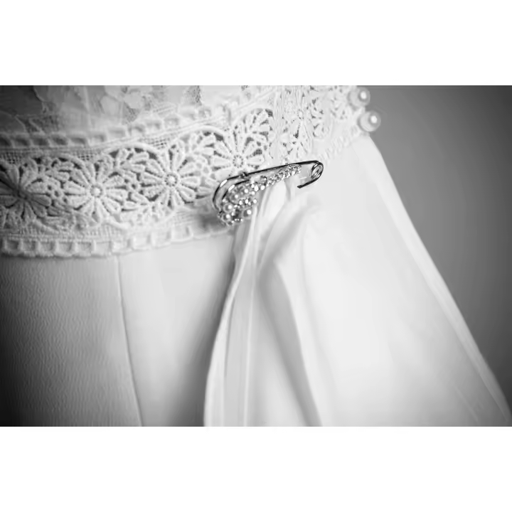Imperdible Novia Recoge Cola Vestido - Perlas Brillantes - 1