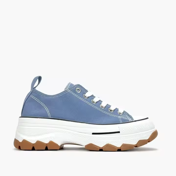Deportivas azules | Plataforma. Zapatillas de vestir para mujer en color azul con plataforma de 5 cm. - 1