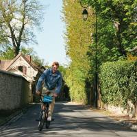 EASTPAK AMAN BIKE. Bolsa/nevera de ciclismo pequeña resistente al agua con bolsillo superior transparente compatible con pantalla. Color azul. - details 2