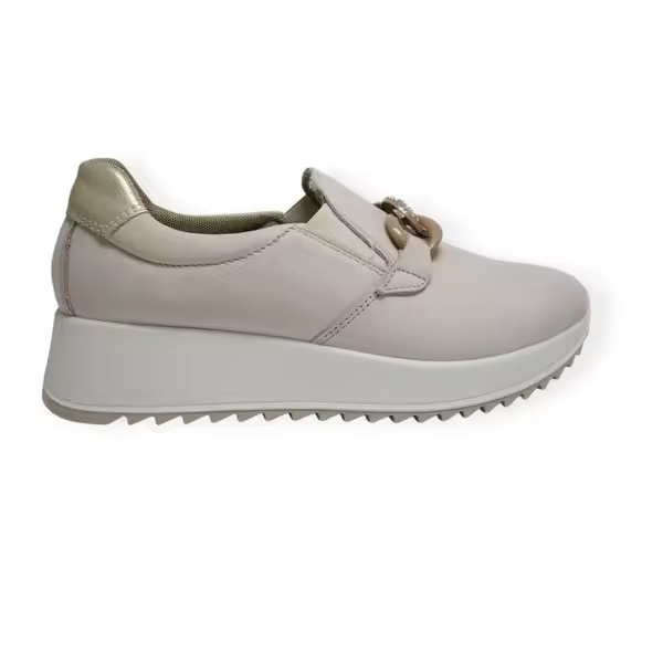 MOCASIN IMAC 756850 BEIGE CON DETALLE DE CADENA - 1