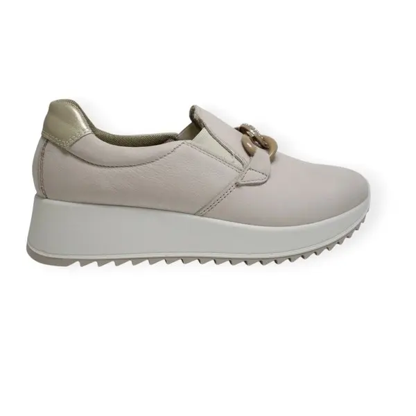MOCASIN IMAC 756850 BEIGE CON DETALLE DE CADENA - 1