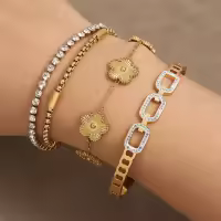 ZAKOL 3Pcs Pulseras De Acero Inoxidable Color Oro Para Mujer Con Inserción De Zirconia En Patrón Geométrico Y Flor De Cinco Hojas Regalo - details 2