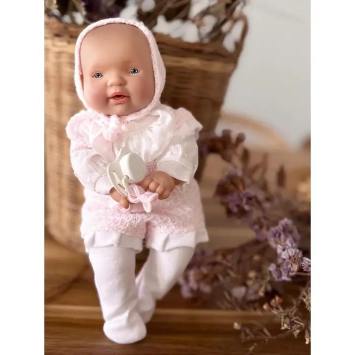 Muñeca Paula de 28 cm con ropa de lana rosa diseñada por La Nina - 1