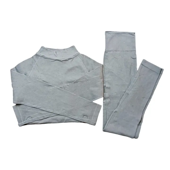 Conjunto de Yoga para Mujer - Ajuste Perfecto - Top de Manga Larga + Pantalón de Cintura Alta -  Comodidad para Posturas - Estilo Deportivo Elegante - 985 - 1