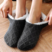 Calcetines De Piso Para Mujer En Color Sólido Talla Grande No Show Antideslizantes De Plush Coral Fleece Calientes Para Uso Doméstico - details 1