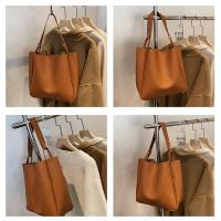 Nueva Bolso De Hombro Para Mujer En Cuero PU Gran Capacidad Bolsos De Compras Y Viaje Estilo Versátil Cierre Hasp - details 14