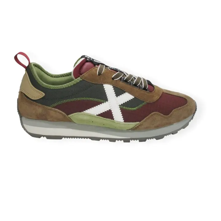 ZAPATILLA URBANA MUNICH UM 63 EN COLOR BURDEOS CON AIRE RETRO RUNNING - 1