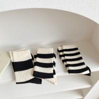Juego De 5 Pares De Calcetines De Mujer Con Estampado De Rayas Negras Y Blancas Estilo Minimalista Bordados Pentagrama Deportivos Algodón Casual Medio Tobillo - details 6