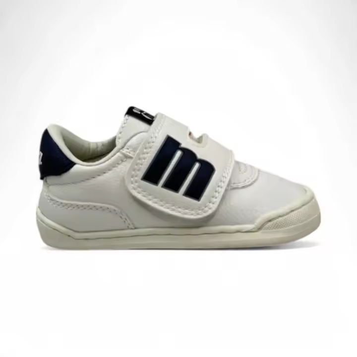 Zapatos marca Mustang para infantil en color blanco - 1