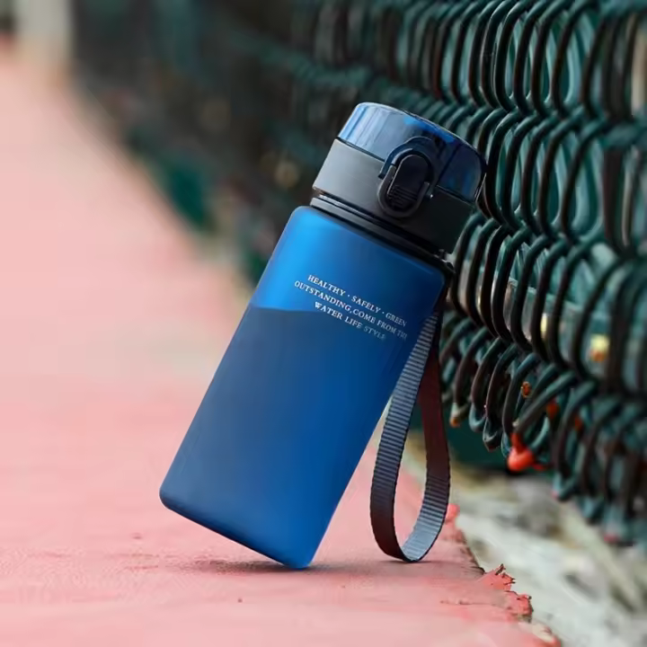 Botella Deportiva De Agua BPA Free Resistente a Fugas 400ml Portátil Para Senderismo Y Mi Bebida Favorita Calidad Superior - 1