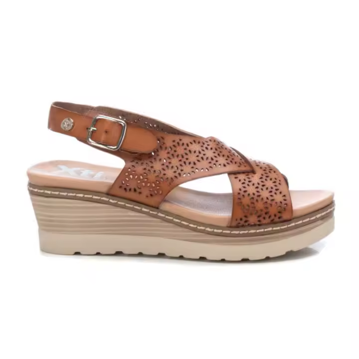 Shoes Casual - Sport marca Xti para mujer en color marron - 1
