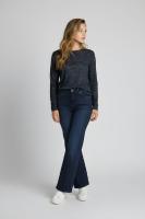 Descubre nuestra camiseta fluida de mujer con cuello redondo, manga larga y bolsillo delantero, tejido suave y elástico ideal para looks diarios cómodos - REF: 9017-1 - details 8