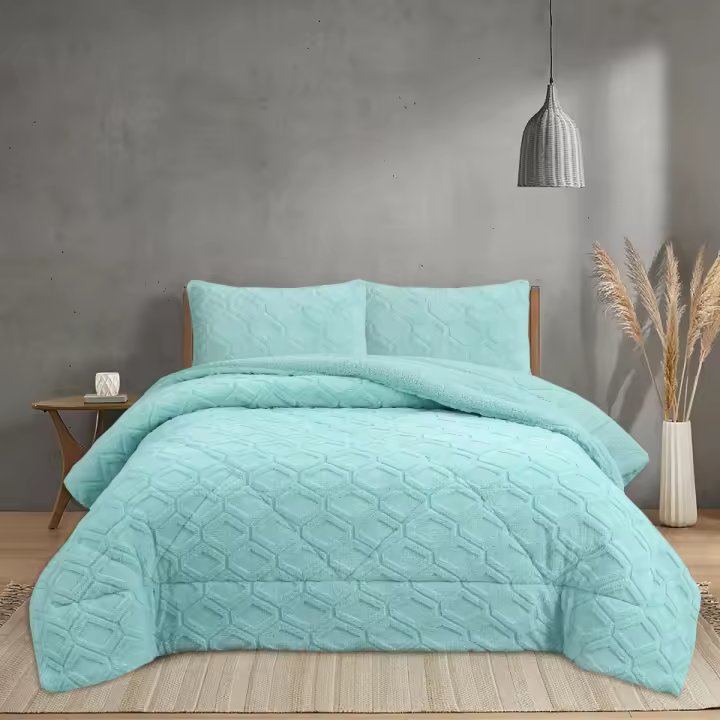 NOVOTEXTIL Edredón de Invierno Sherpa Extra Grueso 560gr/m² Modelo Premium Cálido Suave Sedalina Fibra Hueca Siliconada Borreguito Interior Coralina Exterior Tacto Aterciopelado Inclue 1 o 2 Fundas de Cojín 50x70 cm Ropa de - 1