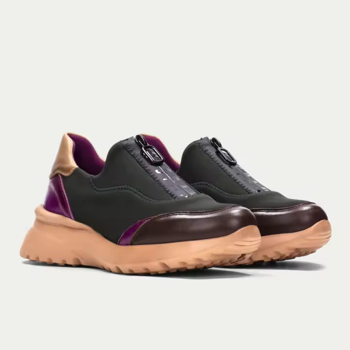 Deportiva Polinesia Verde Hispanitas | Suela de Volumen | Tejido Elástico | Color Forest | Piel Vacuno Marrón | Detalles en Color Magenta - 1