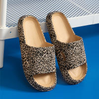 Sandalias De Plataforma Gruesa Para Mujer Leopardo Slides Suaves Para El Hogar Verano 2023 Playa Antideslizantes Tallas 44-45 - details 2