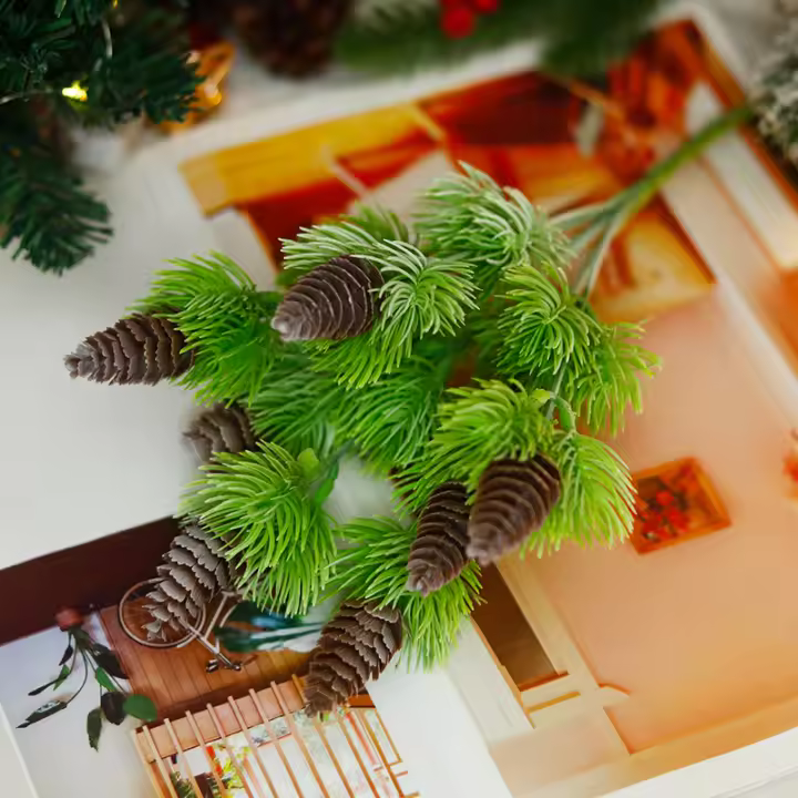 7 Tenedores De Plástico Artificial Para Navidad Y Bodas Con Nueces De Pino Y Hierba Falsa Accesorios Para Casa Y Fiestas DIY Disponibles - 1