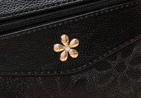 Bolso De Hombro Para Mujer En Cuero PU Sólido Moda Bolso Cruzado Small Bolsas Femininas Con Cierre De Cremallera Y Decoración De Flores - details 14