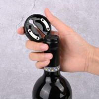 Sacacorchos Eléctrico Kit 3 en 1 Abridor de Vino Descorchador de Botellas Electrico con Cortapapeles/Vertedor de Vino / Tapón de Vino, el Regalo para Los Amantes del Vino - details 4