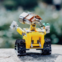 Kit De Construcción De Bloques Hot MOC Idea Clásico Modelo De Película Para Niños Juguete De Armar 687 Piezas Regalo Educativo - details 0