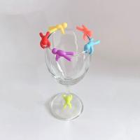 Set Creativo De Marcadores De Bebida Para Vino Y Cocteles Con Pegatinas Para Cristales Y Tazas De Vino Tamaño Pequeño Color Rojo - details 8