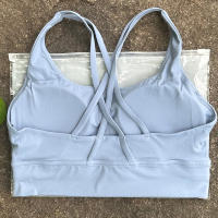 Sujetador De Gimnasia Para Mujer En Color Sólido Con Espalda Cruzada Y Almohadillas De Pecho Material Suave Para Yoga Fitness Y Ejercicio - details 5