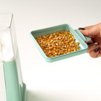 Palomitero turquesa Jocca – Palomitas en 3 minutos, sin aceites ni grasas, fácil de usar y limpiar. Botón único. Incluye vaso medidor. Diseño compacto de 28.5x16x19.5cm. Ideal para tardes de cine, saludable y práctico. 220-240V ~ 50-60Hz - details 1
